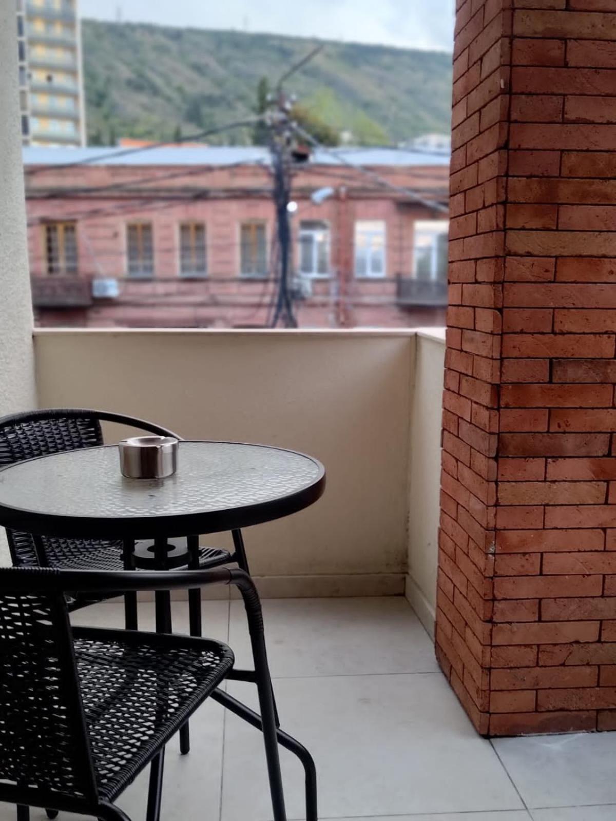 Hotel Well Inn Tbilisi Exterior foto